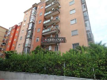 Appartamento in vendita di 120 m² in Via Achille Grandi