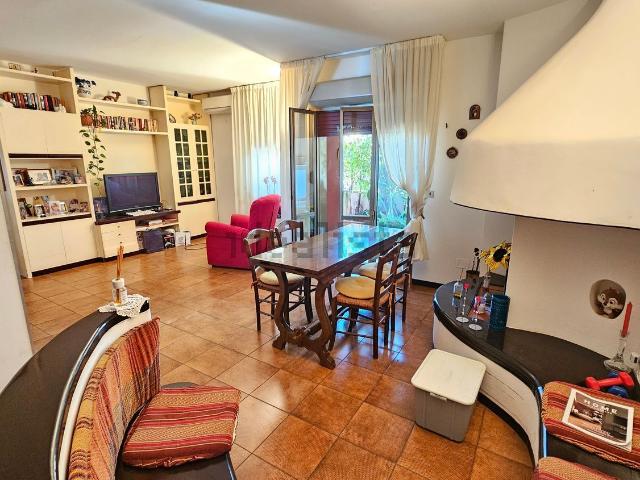 Appartamento in vendita di 120 m² in Via Adamello, 12