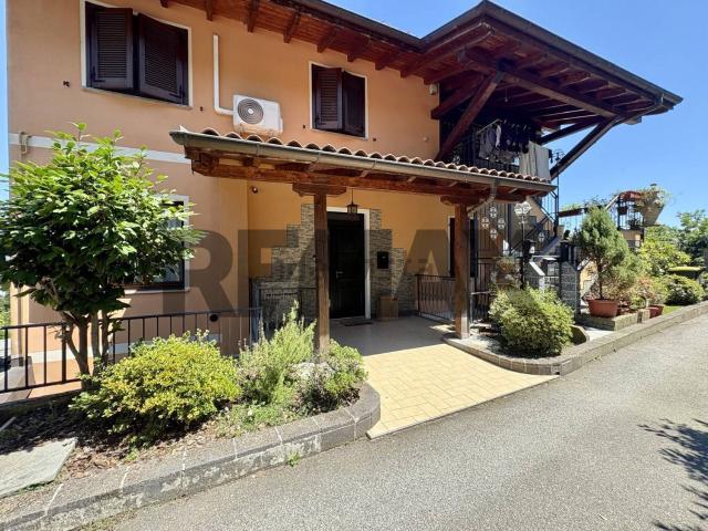Appartamento in vendita di 120 m² in Via al Monterosso, 21