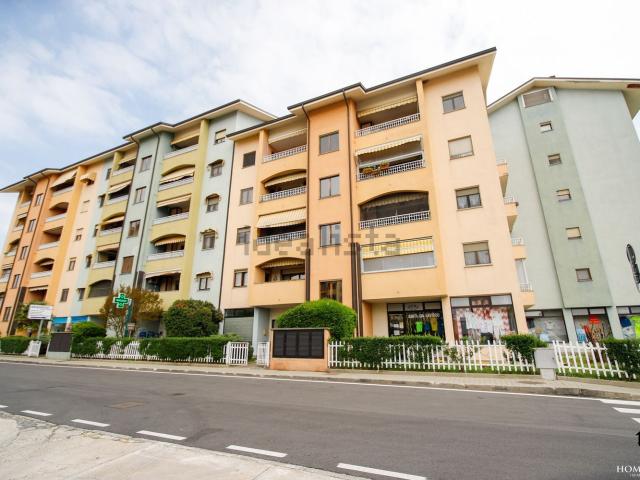 Appartamento in vendita di 120 m² in Via Alcide de Gasperi, 200