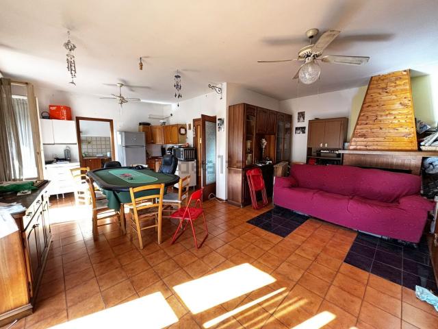 Appartamento in vendita di 120 m² in Via Alcide De Gasperi