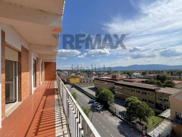Appartamento in vendita di 120 m² in Via Aldo Moro, 3