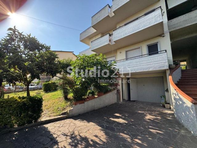 Appartamento in vendita di 120 m² in Via Aldo Moro