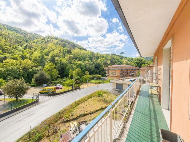 Appartamento in vendita di 120 m² in Via Aldo Moro, 92