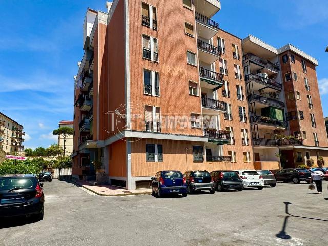 Appartamento in vendita di 120 m² in Via Alessandro D&apos Alessandro