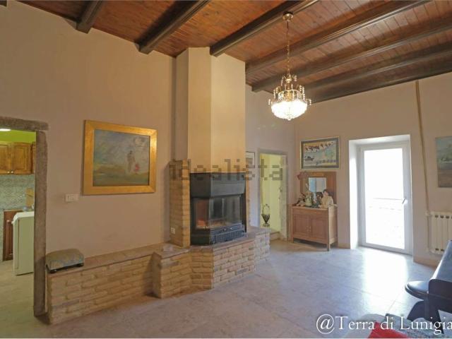 Appartamento in vendita di 120 m² in Via alla Torre di Dante