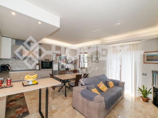 Appartamento in vendita di 120 m² in Via Arturo Marescalchi, 6
