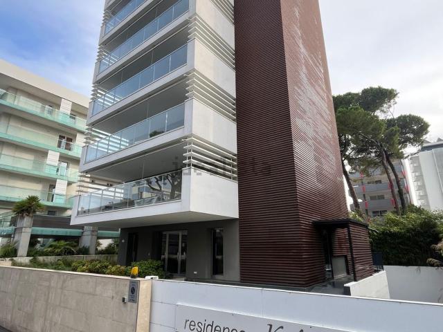 Appartamento in vendita di 120 m² in Via Arenile, 3