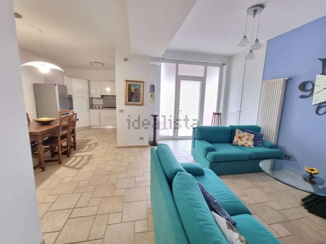 Appartamento in vendita di 120 m² in Via Augusto Bini