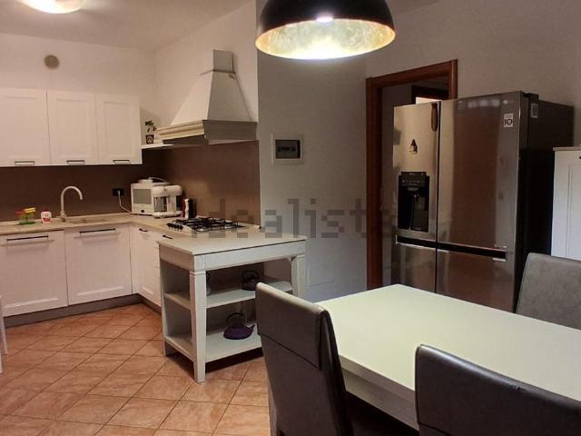 Appartamento in vendita di 120 m² in Via Bachelet