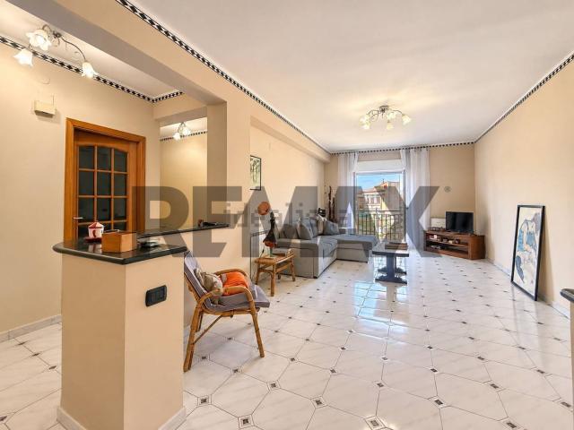 Appartamento in vendita di 120 m² in Via Badalà, 33