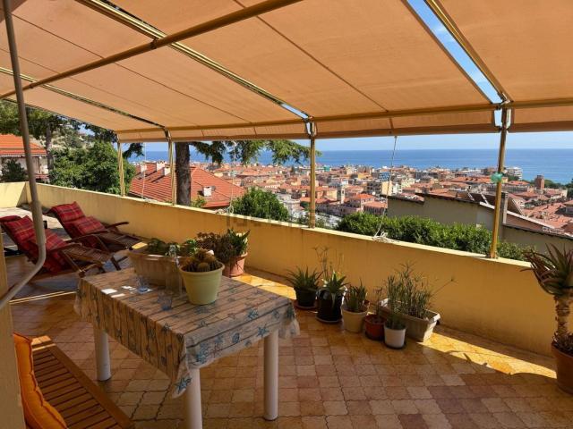 Appartamento in vendita di 120 m² in Via Bandette, 6
