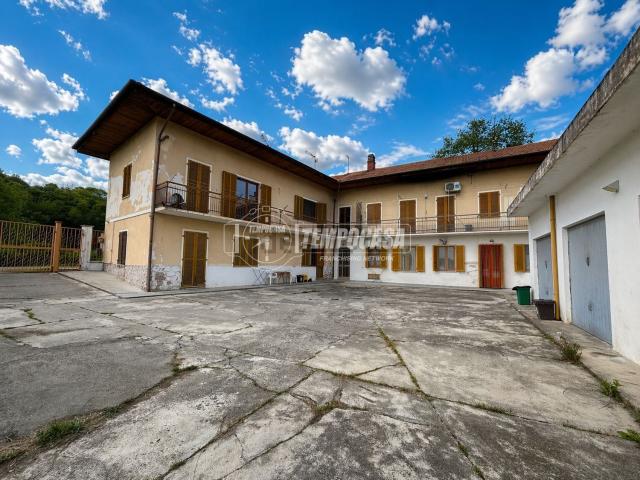Appartamento in vendita di 120 m² in Via Barone