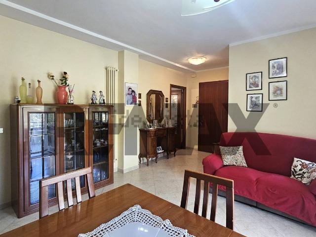Appartamento in vendita di 120 m² in Via Benvenuto Cellini, 68