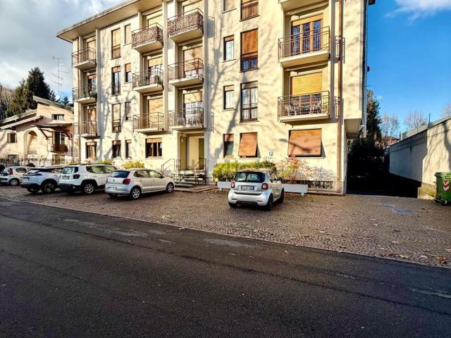 Appartamento in vendita di 120 m² in Via Benvenuto Cellini