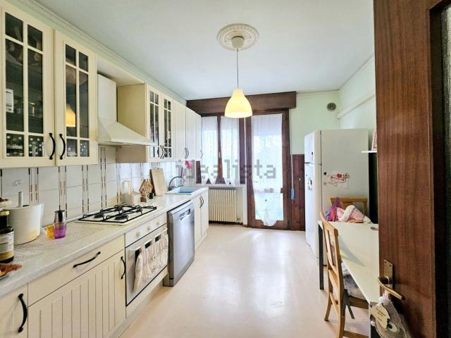 Appartamento in vendita di 120 m² in Via G.Castelvetri