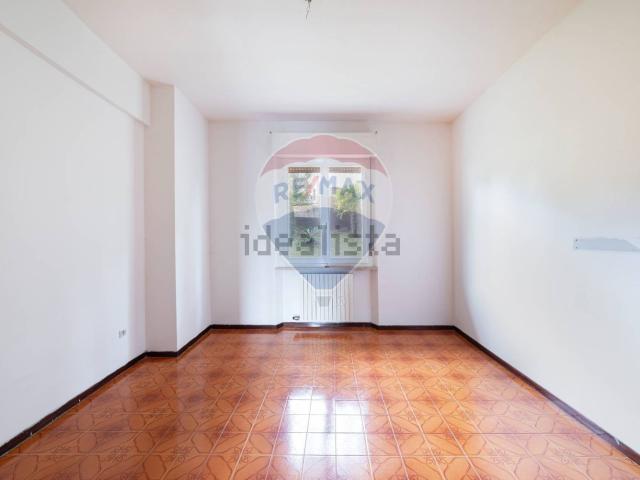 Appartamento in vendita di 120 m² in Via G. di Vittorio, 27
