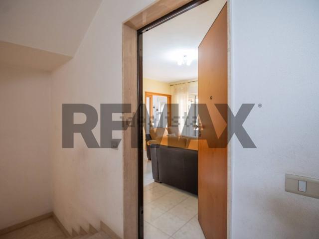 Appartamento in vendita di 120 m² in Via G. Leopardi, 19