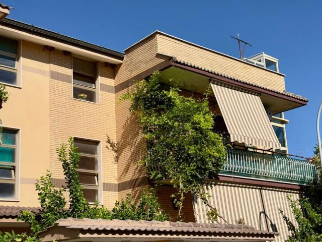 Appartamento in vendita di 120 m² in Via G. Pepe, 17