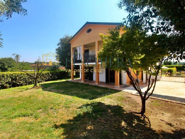 Appartamento in vendita di 120 m² in Via Gonzaga, 12