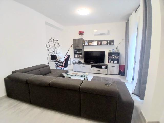 Appartamento in vendita di 120 m² in Via Gazzaniga