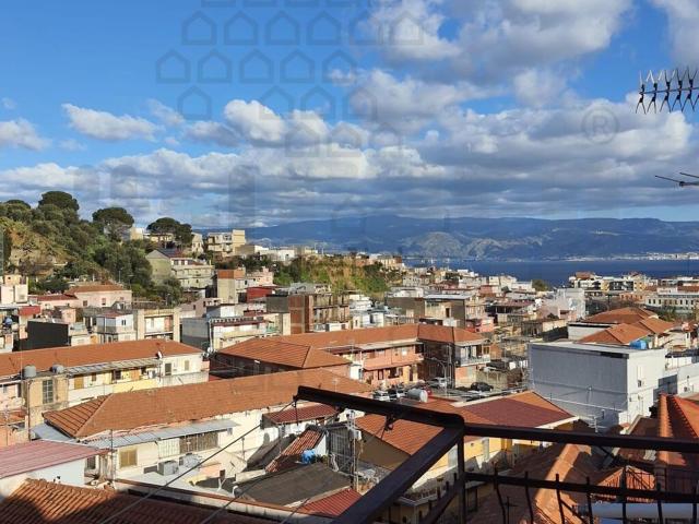 Appartamento in vendita di 120 m² in Via Gaetano Alessi