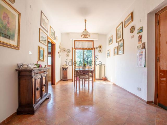 Appartamento in vendita di 120 m² in Via Nazareno Orlandi