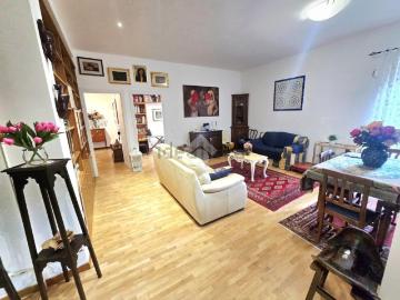 Appartamento in vendita di 120 m² in Via Galileo Galilei, 6