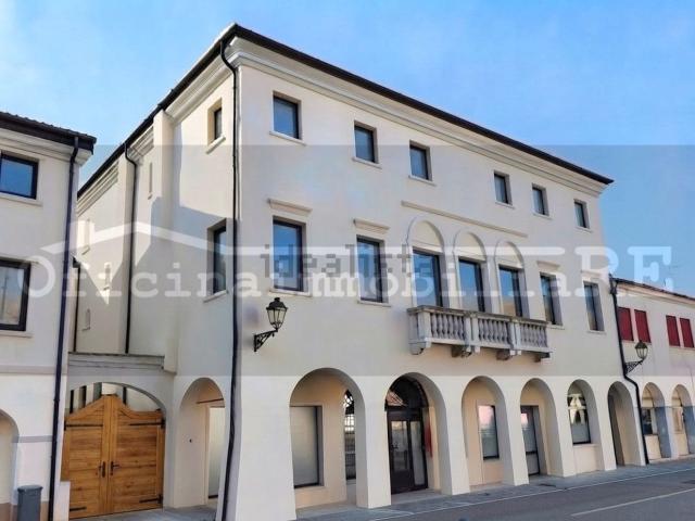 Appartamento in vendita di 120 m² in Via Garibaldi