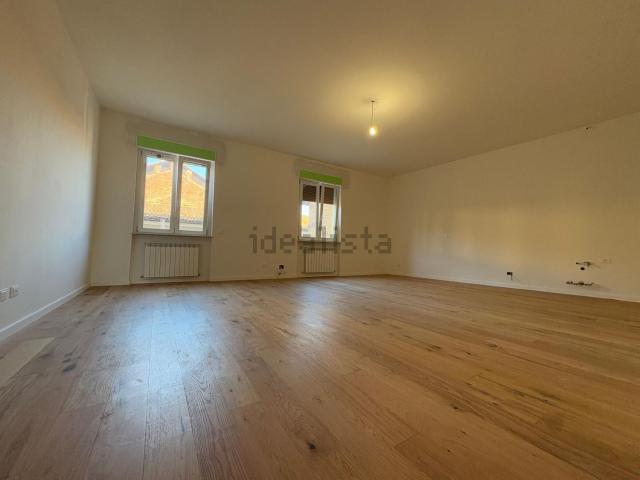 Appartamento in vendita di 120 m² in Via Gaspare Landi