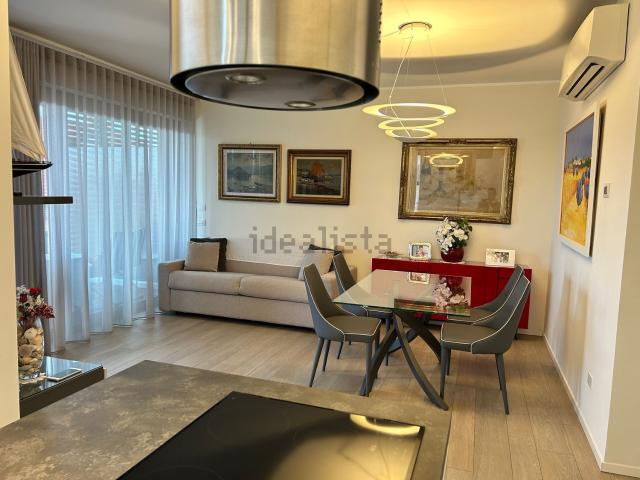 Appartamento in vendita di 120 m² in Via Genova, 14