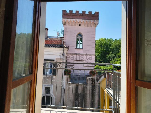 Appartamento in vendita di 120 m² in Via Giulio Capone, 97