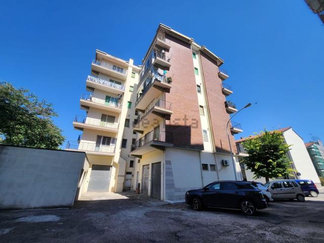 Appartamento in vendita di 120 m² in Viale Giulio Cesare, 99