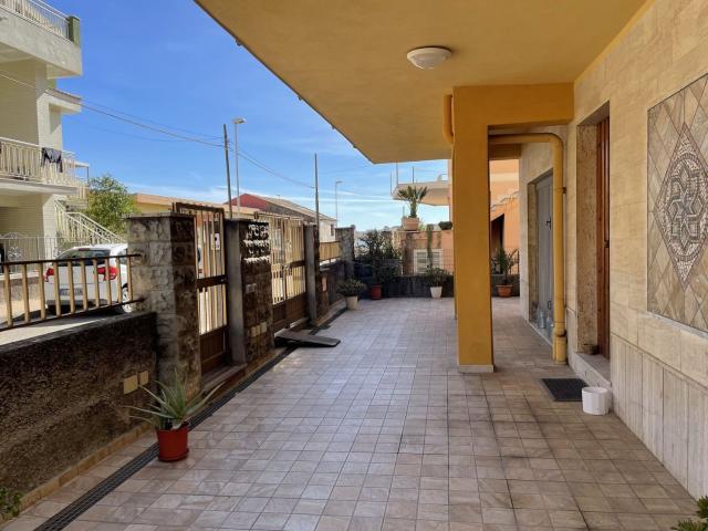 Appartamento in vendita di 120 m² in Via Giuseppe Cavallera, 10