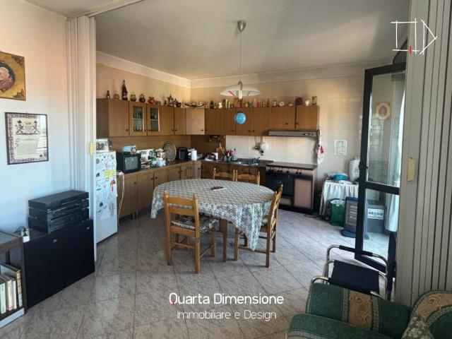 Appartamento in vendita di 120 m² in Via Giuseppe Avezzana, 24