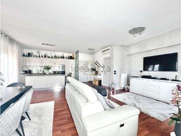 Appartamento in vendita di 120 m² in Via Giuseppe di Vittorio, 101