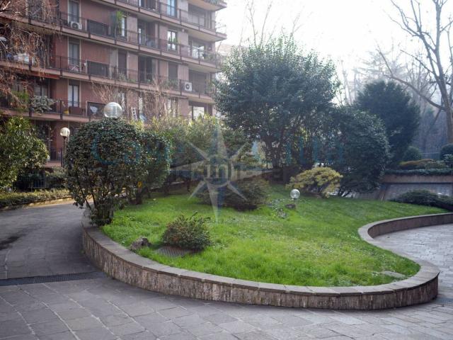 Appartamento in vendita di 120 m² in Via Giuseppe Frua