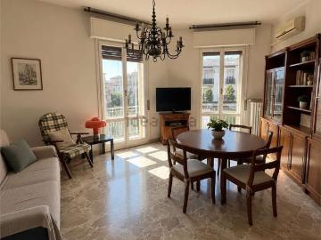 Appartamento in vendita di 120 m² in Via Giuseppe Fregni, 187