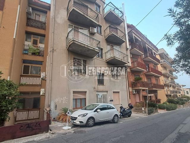 Appartamento in vendita di 120 m² in Via Giuseppe Verdi