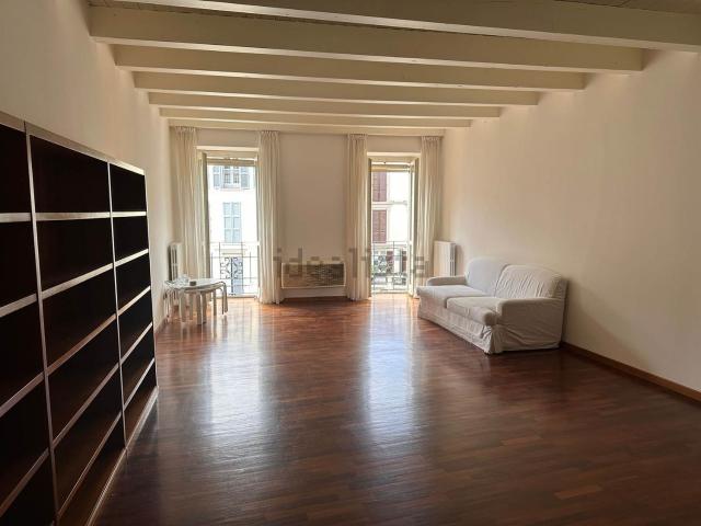 Appartamento in vendita di 120 m² in Via Giacomo Anghileri, 15