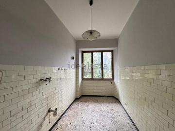 Appartamento in vendita di 120 m² in Via Giacomo Leopardi