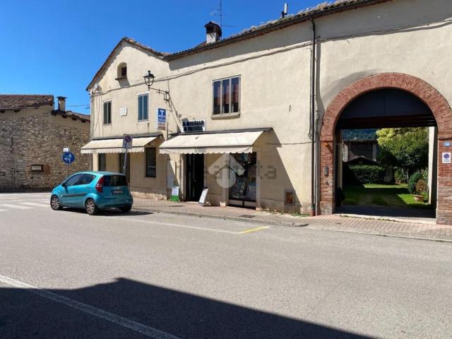 Appartamento in vendita di 120 m² in Via Giambellino, 18