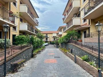 Appartamento in vendita di 120 m² in Via Giovanni Guglielmino