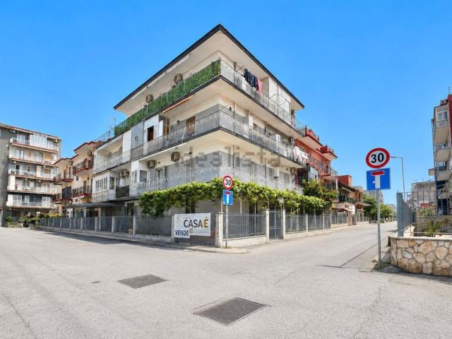 Appartamento in vendita di 120 m² in Via Giovanni Papini, 16