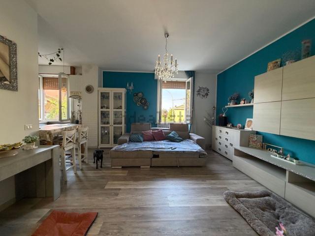Appartamento in vendita di 120 m² in Via Giovanni XXIII