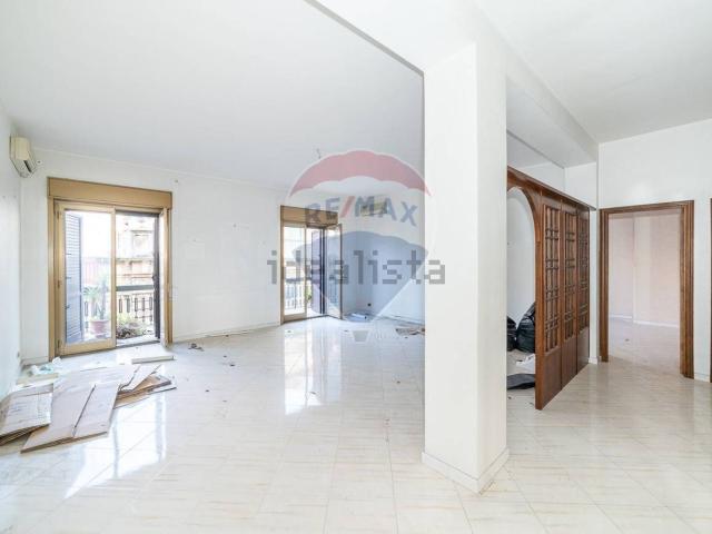Appartamento in vendita di 120 m² in Via Guglielmo Marconi, 4