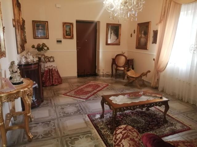 Appartamento in vendita di 120 m² in Via Guido Gozzano, 74