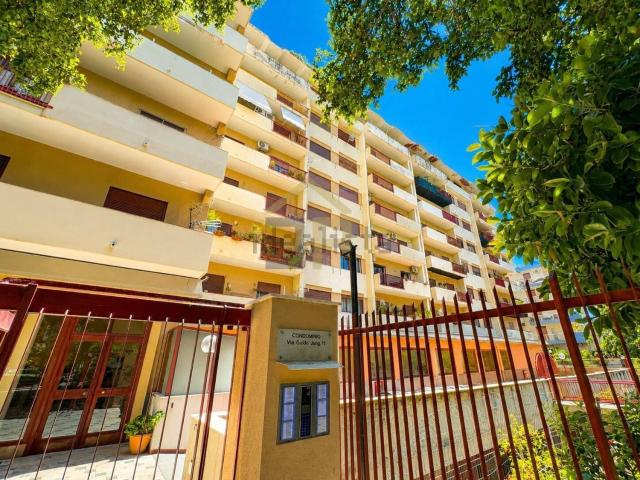 Appartamento in vendita di 120 m² in Via Guido Jung, 11
