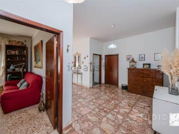 Appartamento in vendita di 120 m² in Via Don Luigi Sturzo
