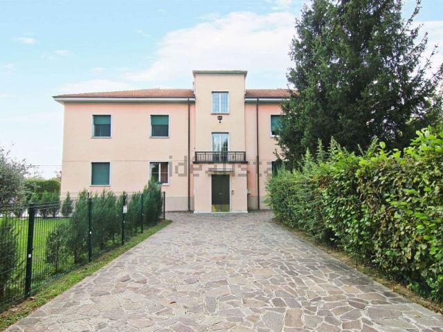 Appartamento in vendita di 120 m² in Via Donegani, 3
